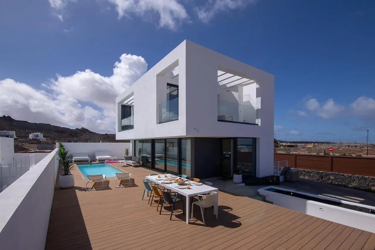 Villa Yolo Sur Private Pool Corralejo By Holidays Home